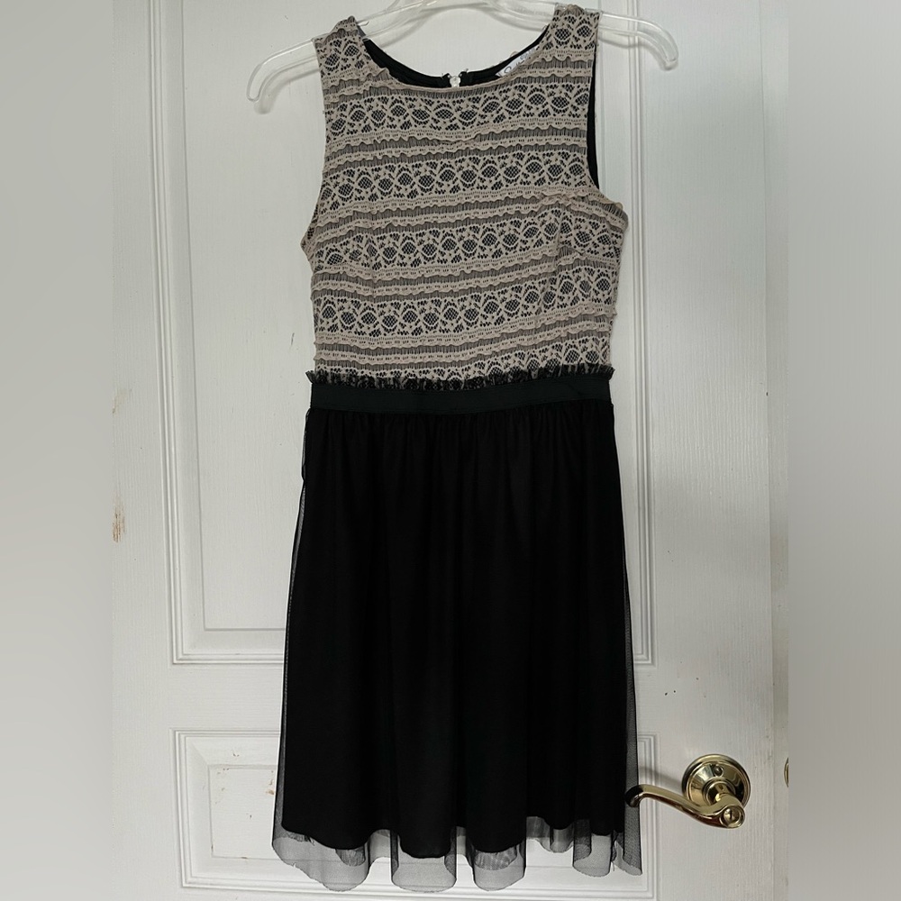 Short Lace Dress